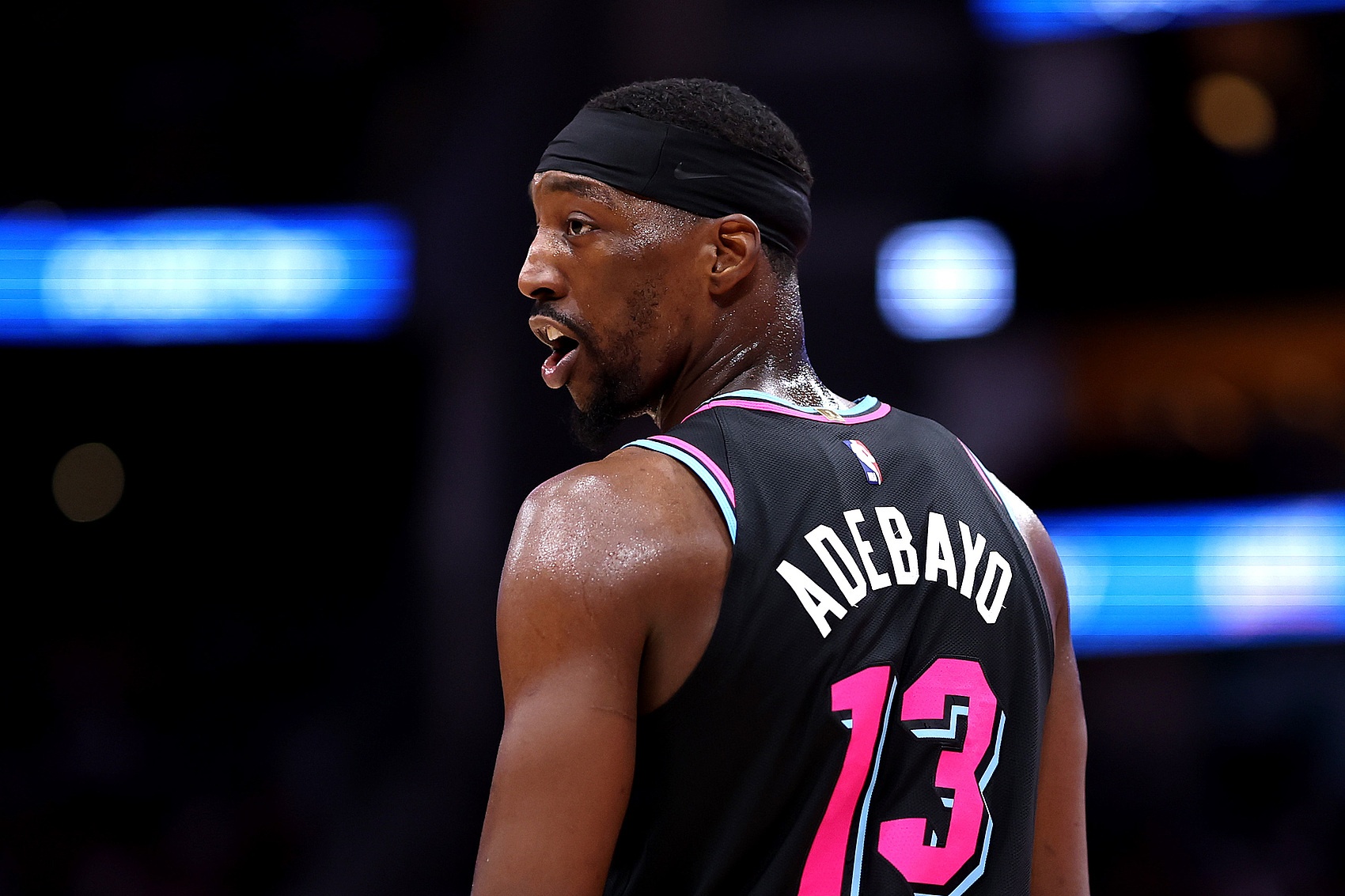 毫无状态!阿德巴约半场出战20分钟 6中1&三分5中0